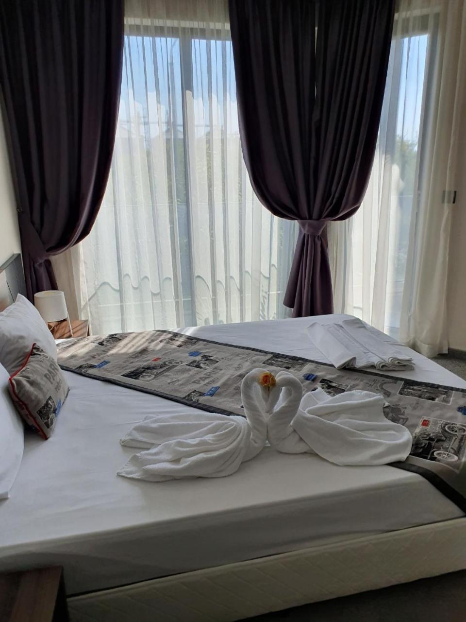 Family Hotel Novel City Burgas Room photo